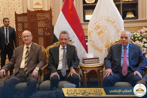 المستشار هاني حنا وزير شئون المجالس النيابية معالي المستشار الجليل ربيع أحمد لبنة