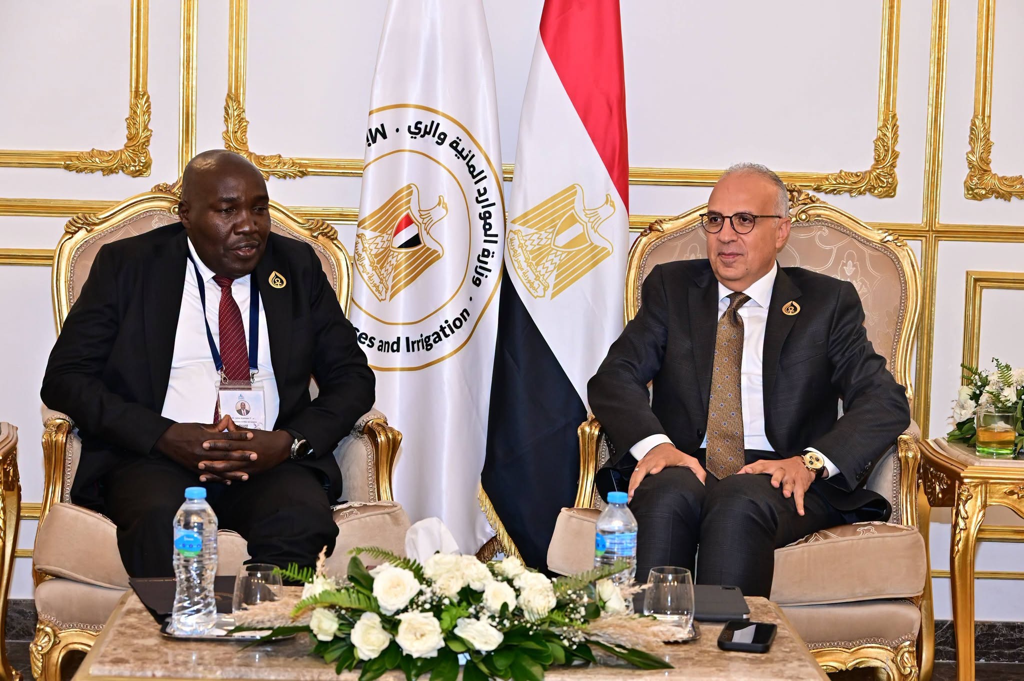 الدكتور سويلم يلتقي السكرتير الدائم لوزارة المياه والصرف الصحي الكينية، لبحث تعزيز التعاون في مجال الموارد المائية